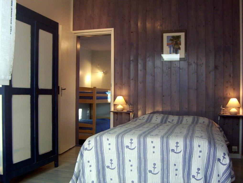 Residence Fleur Des Pins - Gites & Chambres D'Hotes Saint-Georges-d'Oleron Oda fotoğraf